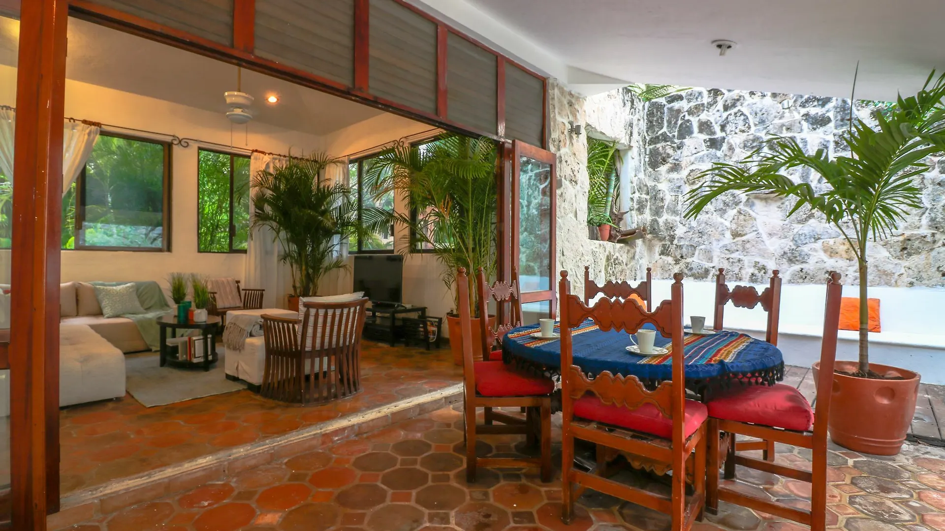 Villa 4 Soles Playa del Carmen 0*,  México